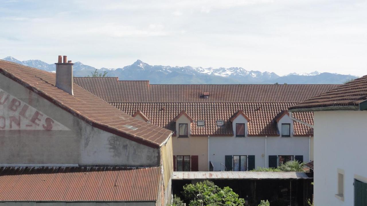 Petit Cocon Tarbais -Wifi-Parking Apartment Tarbes Luaran gambar